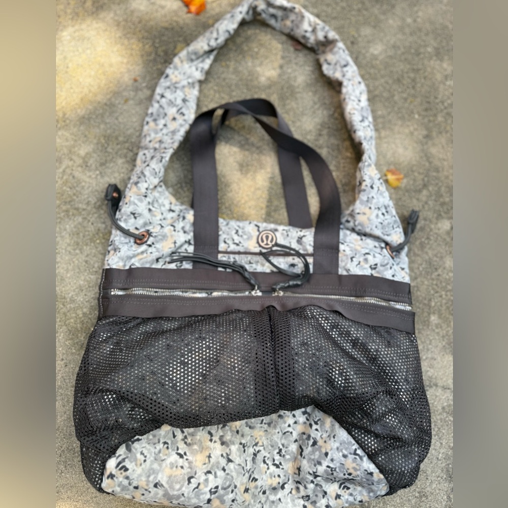 Lululemon gym bag Women's Bag